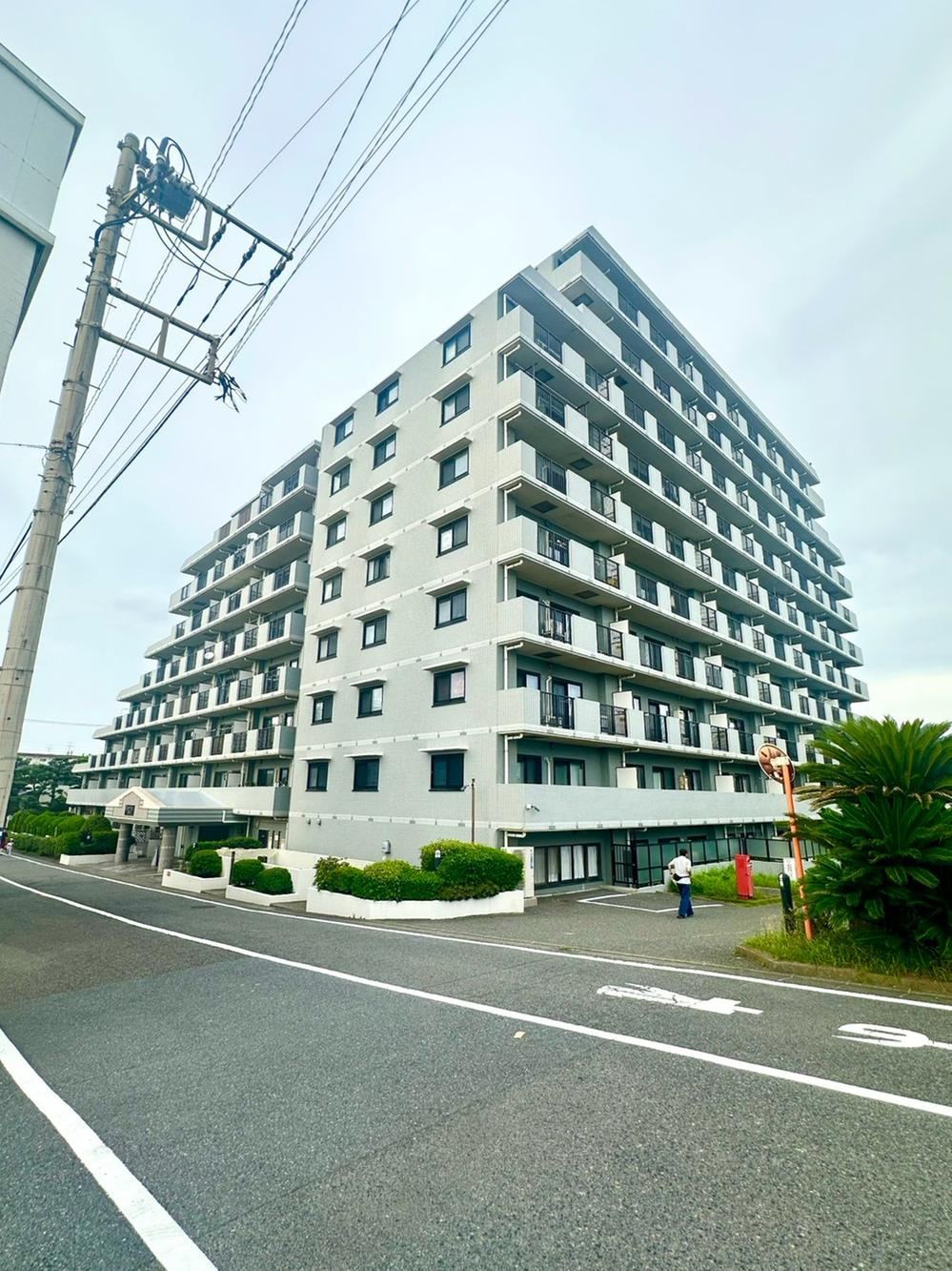 3LDK apartment in Hiratsuka, Kanagawa - Photo 1