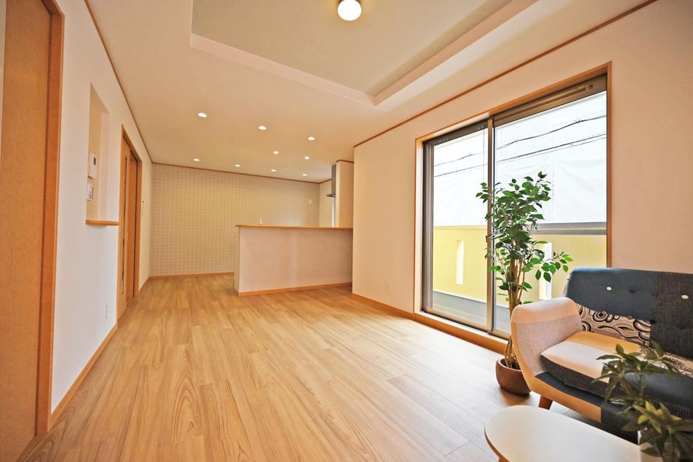 4LDK house in Settsu, Osaka - Photo 1
