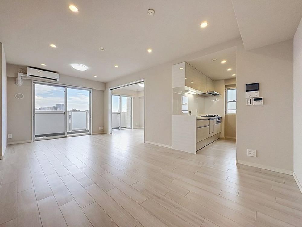 3LDK apartment in Edogawa Ward, Tokyo - Photo 1