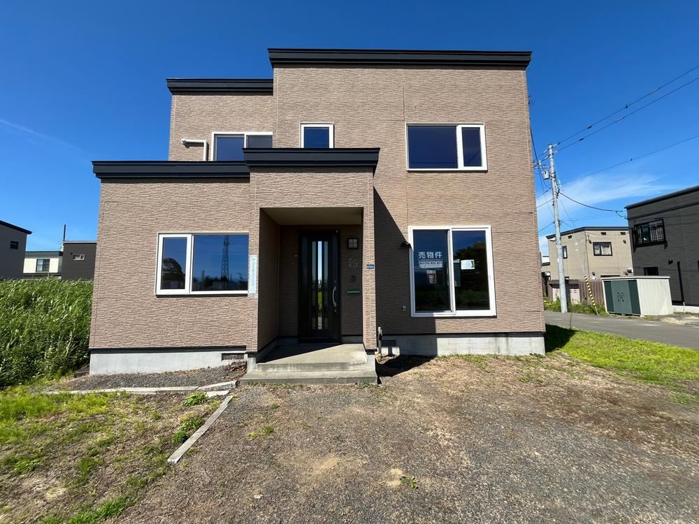 4LDK house in Higashi Ward, Sapporo, Hokkaido - Photo 1