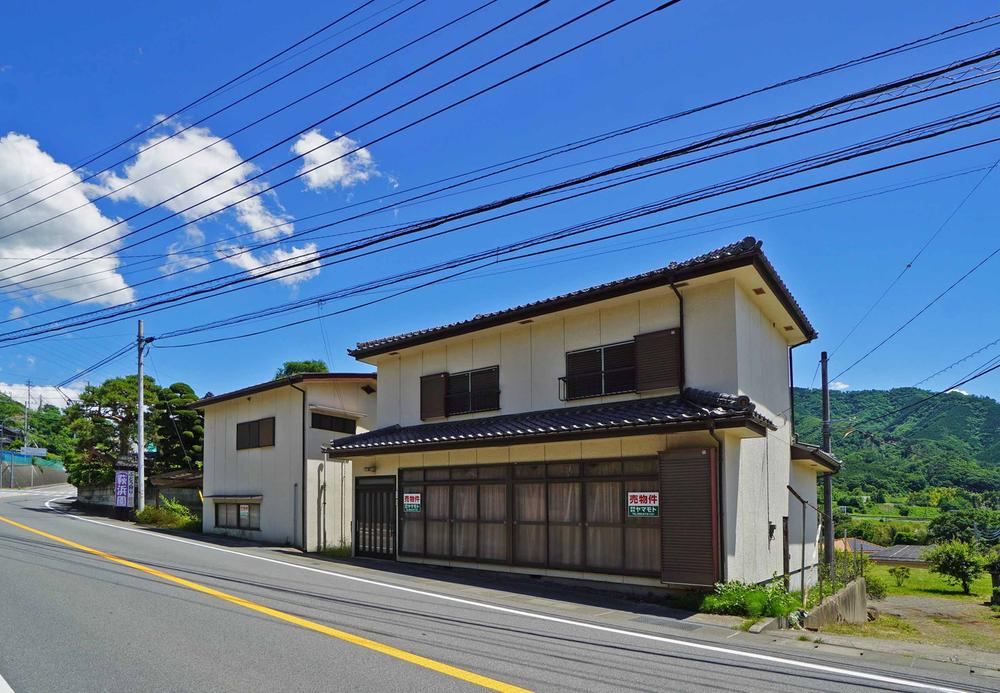 5DK house in Koshu, Yamanashi - Photo 1