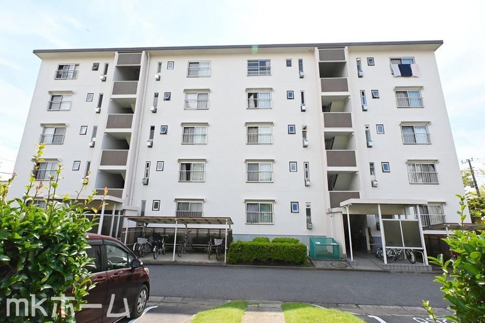 3LDK apartment in Mihama Ward, Chiba - Photo 1