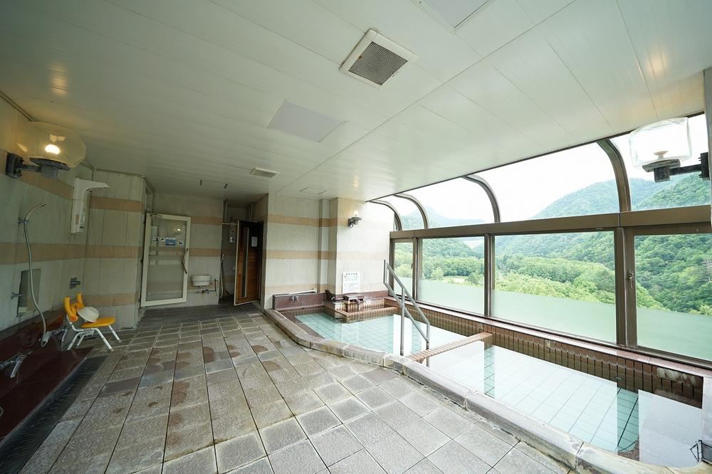 2LDK apartment in Minami Ward, Sapporo, Hokkaido - photo 2