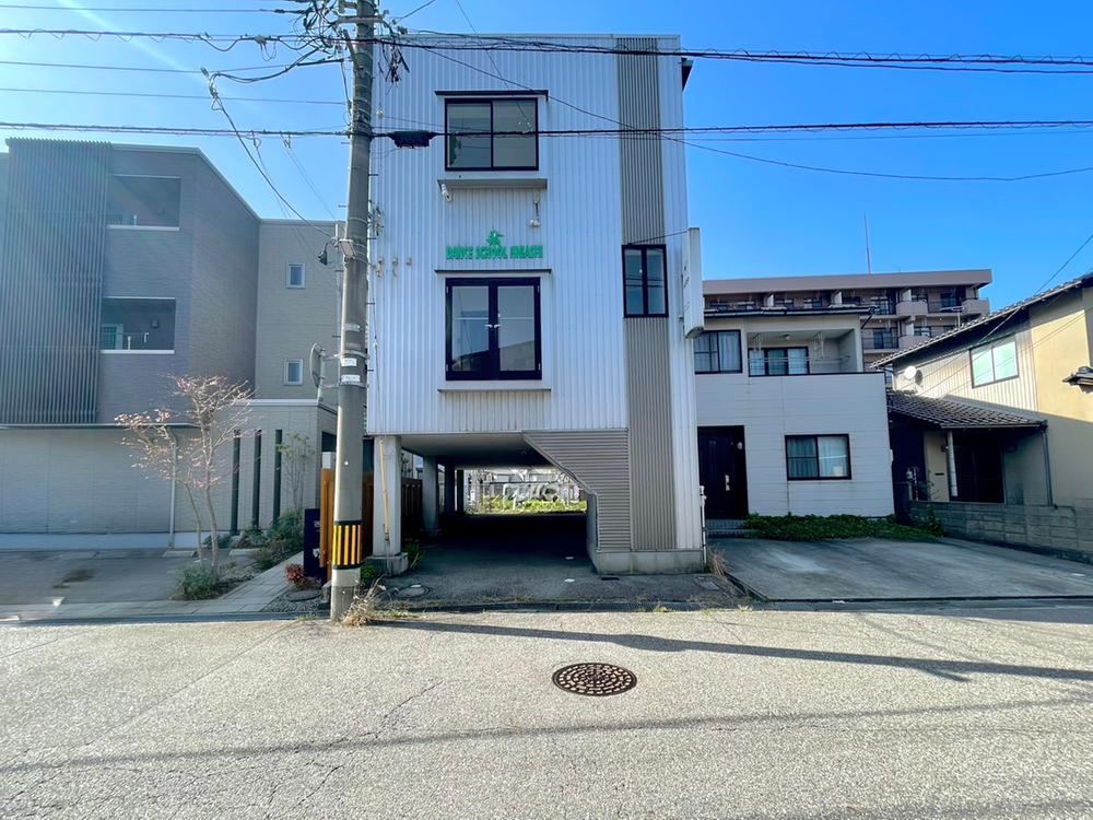 3LDK house in Kanazawa, Ishikawa - Photo 1