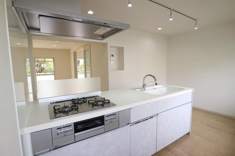 2LDK apartment in Minami Ward, Sakai, Osaka - Photo 1