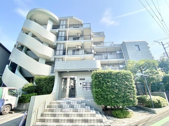 3LDK apartment in Urawa Ward, Saitama - Photo 1