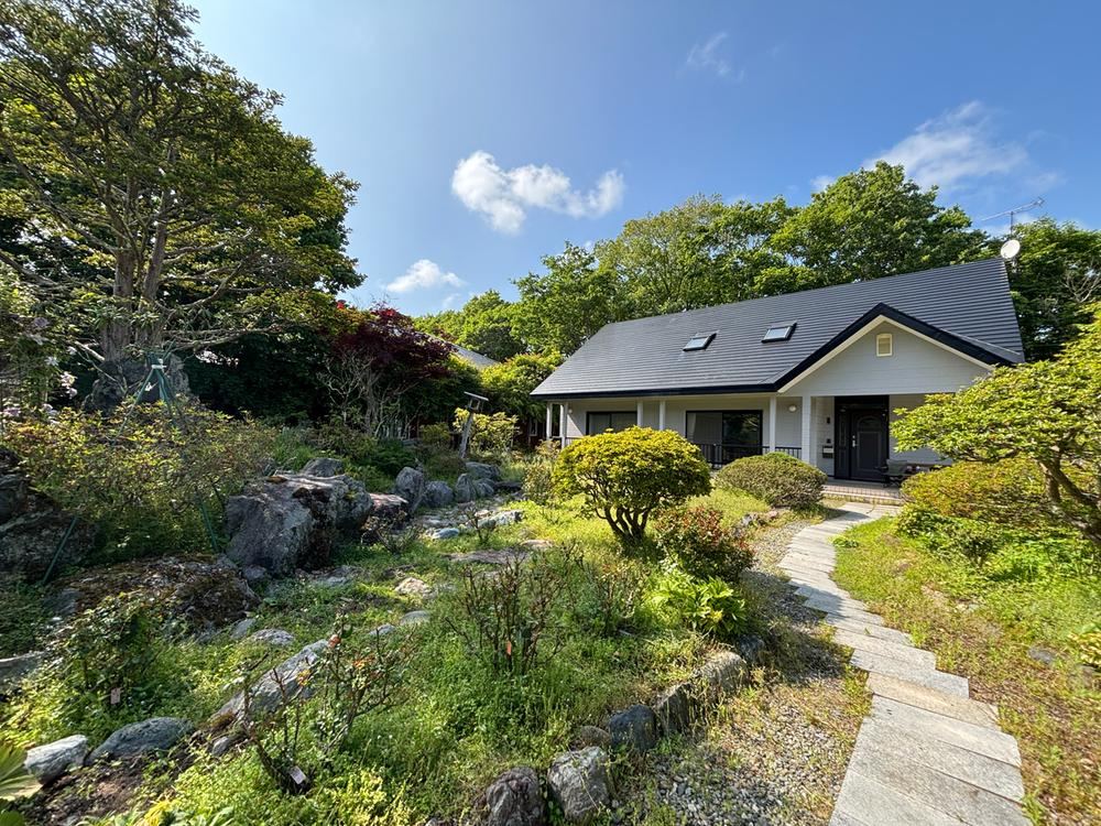 4LDK+3S house in Chitose, Hokkaido - Photo 1