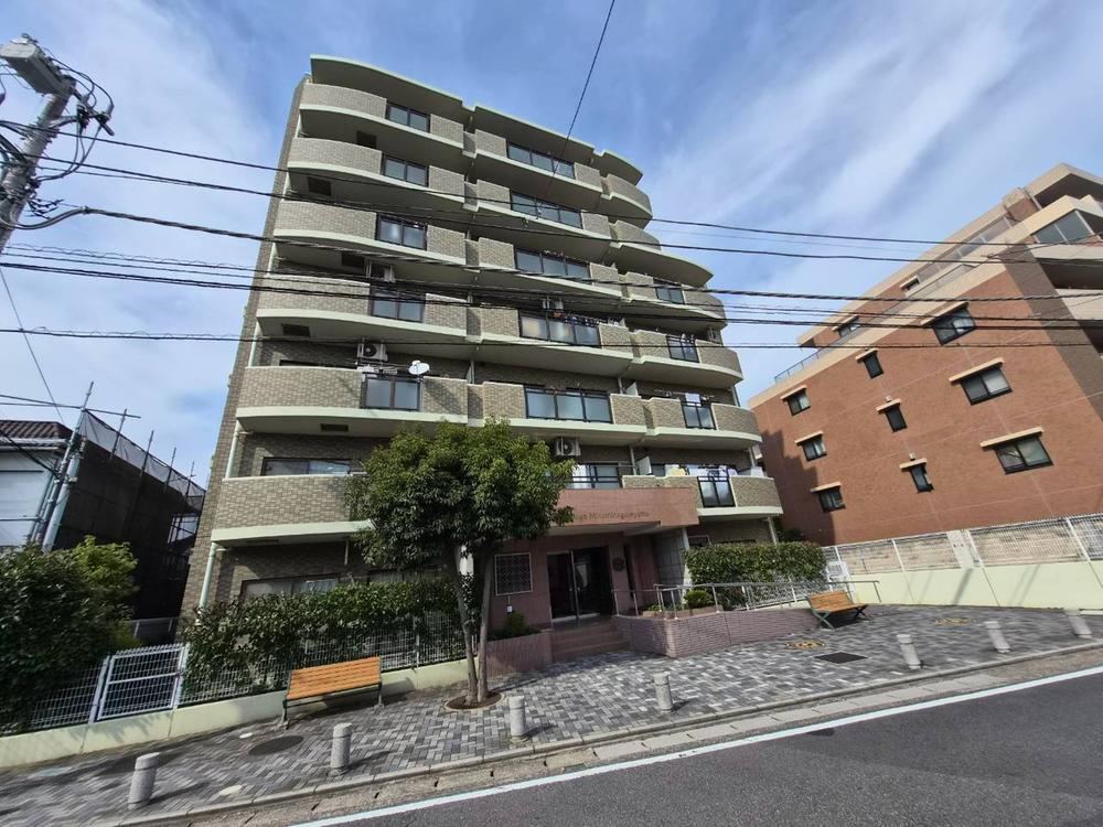 3LDK apartment in Nagareyama, Chiba - Photo 1