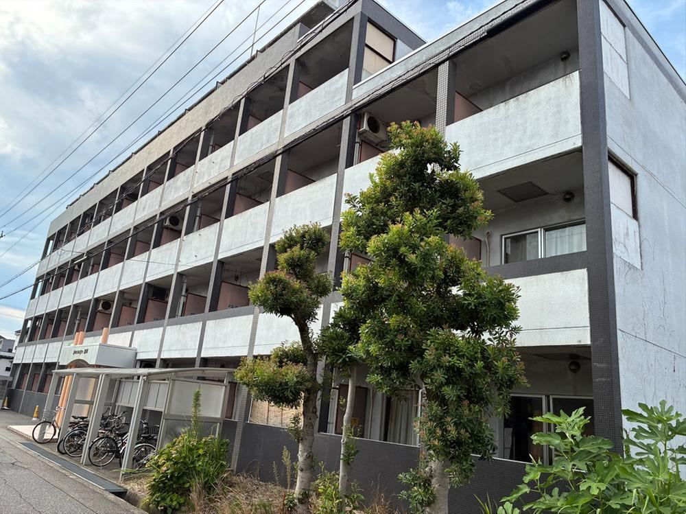 1K apartment in Kanazawa, Ishikawa - Photo 1