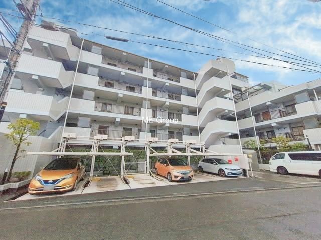 3LDK apartment in Zama, Kanagawa - Photo 1