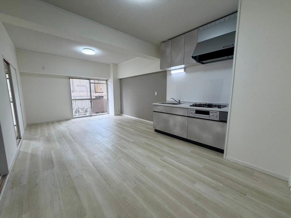 3LDK apartment in Ukyo Ward, Kyoto - Photo 1