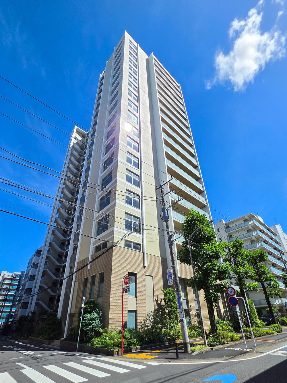 1LDK apartment in Fujisawa, Kanagawa - Photo 1