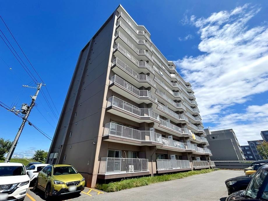2LDK apartment in Teine Ward, Sapporo, Hokkaido - Photo 1