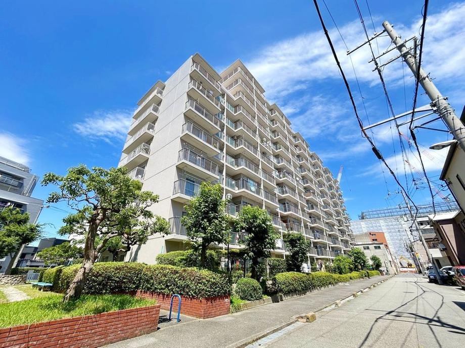 3LDK apartment in Suminoe Ward, Osaka - Photo 1