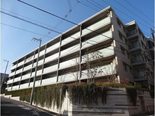 3LDK apartment in Miyamae Ward, Kawasaki, Kanagawa - Photo 1