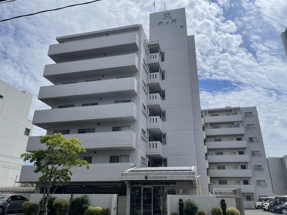 3LDK apartment in Kurume, Fukuoka - Photo 1