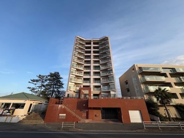 1LDK apartment in Fukutsu, Fukuoka - Photo 1