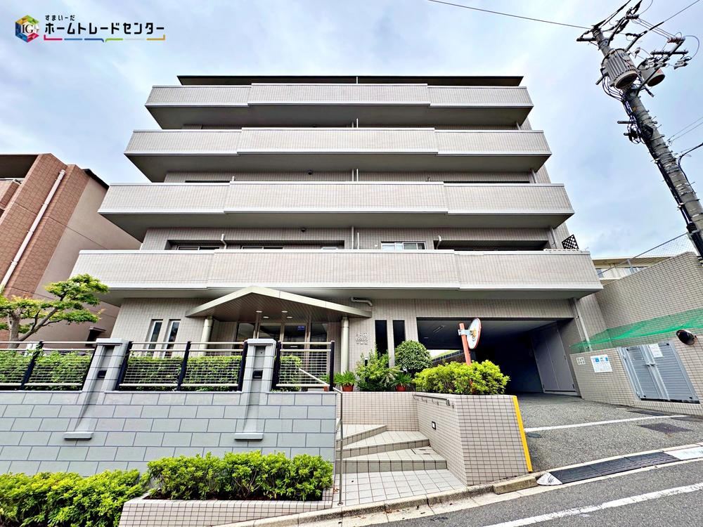 2LDK apartment in Higashi Ward, Hiroshima - Photo 1