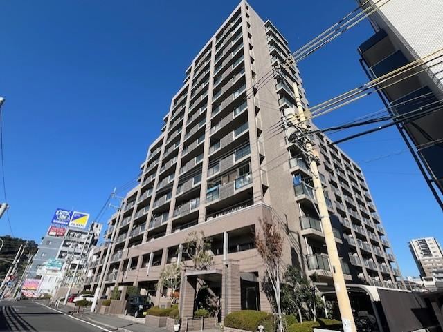 3LDK apartment in Kagoshima, Kagoshima - Photo 1