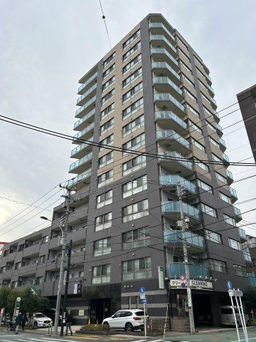 2LDK apartment in Bunkyo Ward, Tokyo - Photo 1