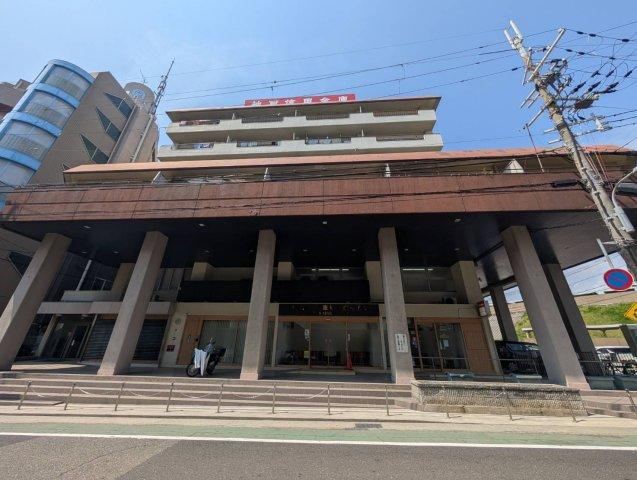 3LDK apartment in Akashi, Hyogo - Photo 1