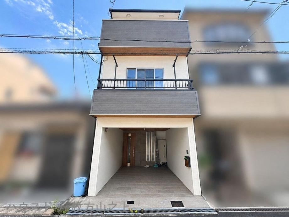3LDK house in Hirakata, Osaka - Photo 1