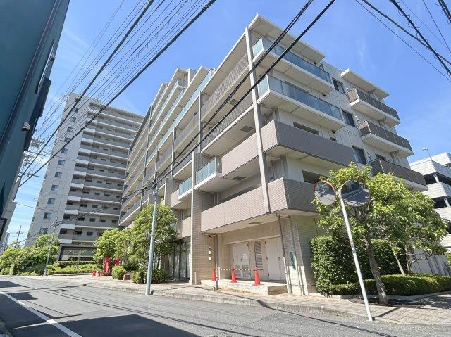 3LDK apartment in Arakawa Ward, Tokyo - Photo 1