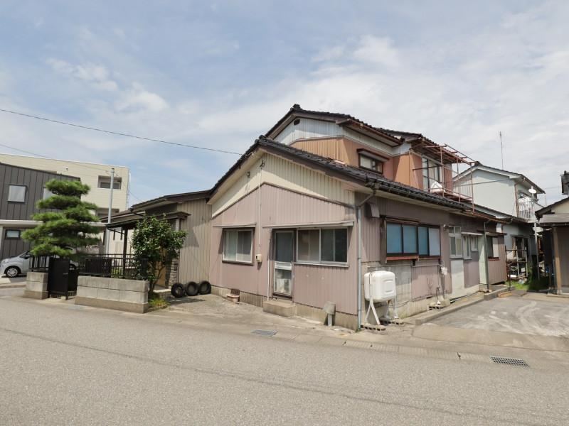 6DK house in Toyama, Toyama - Photo 1