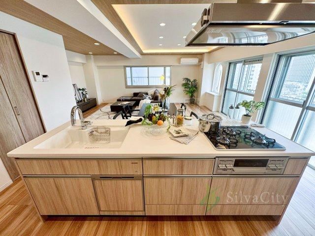 4LDK apartment in Shinagawa Ward, Tokyo - Photo 1