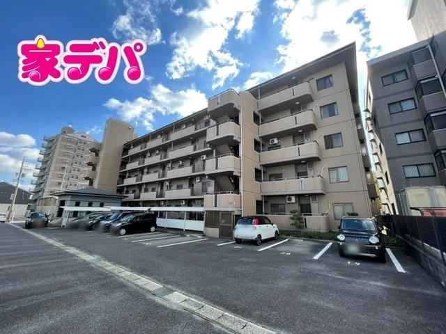 4LDK apartment in Toyohashi, Aichi - Photo 1