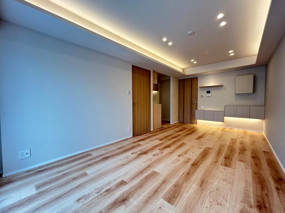 2LDK apartment in Shibuya Ward, Tokyo - Photo 1