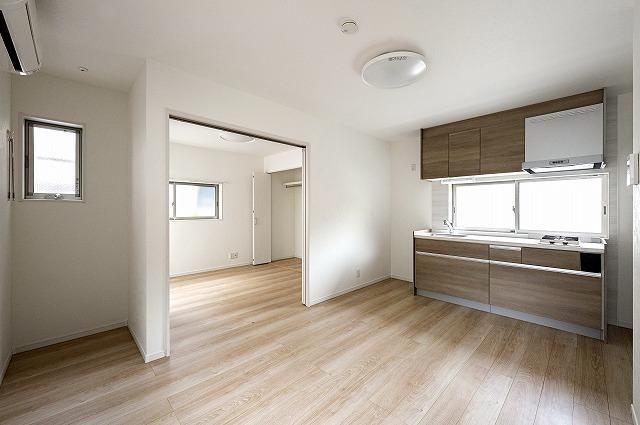 2DK house in Sumida Ward, Tokyo - Photo 1