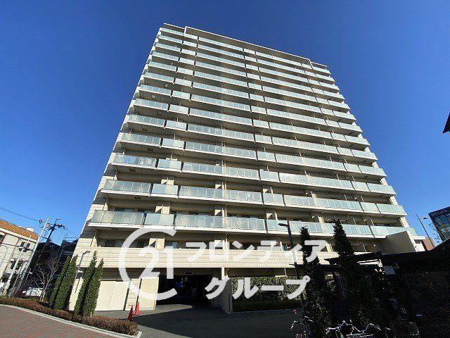 2LDK apartment in Asahi Ward, Osaka - Photo 1