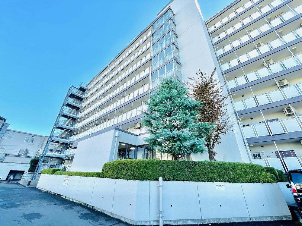 2LDK+S apartment in Yamato, Kanagawa - Photo 1