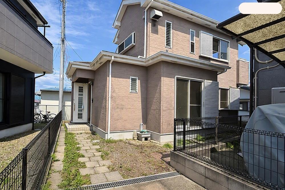4LDK house in Isehara, Kanagawa - Photo 1