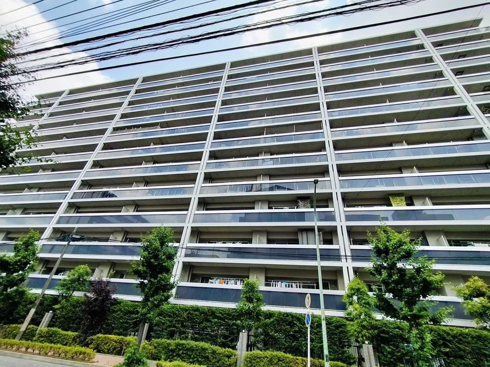 2LDK apartment in Kawaguchi, Saitama - Photo 1
