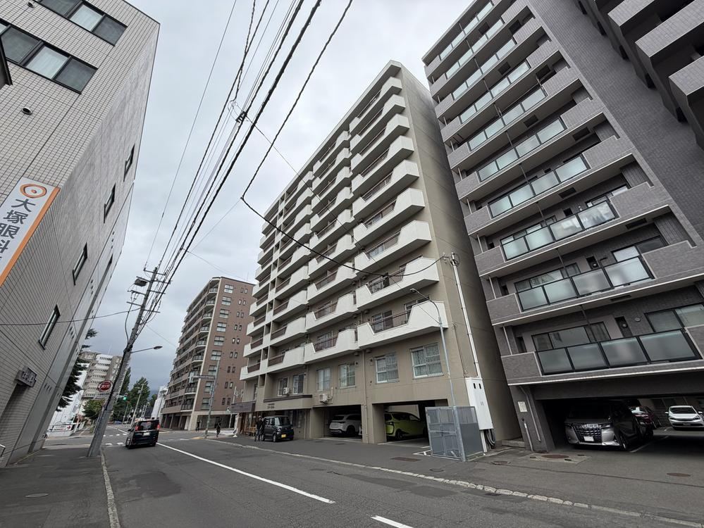 studio apartment in Kita Ward, Sapporo, Hokkaido - photo 1