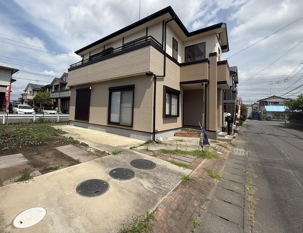 4LDK+S house in Oyama, Tochigi - Photo 1