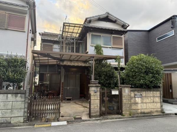 5DK house in Kashiwara, Osaka - Photo 1