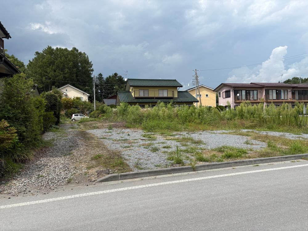 411 m² land in Karuizawa, Kitasaku District, Nagano - Photo 1