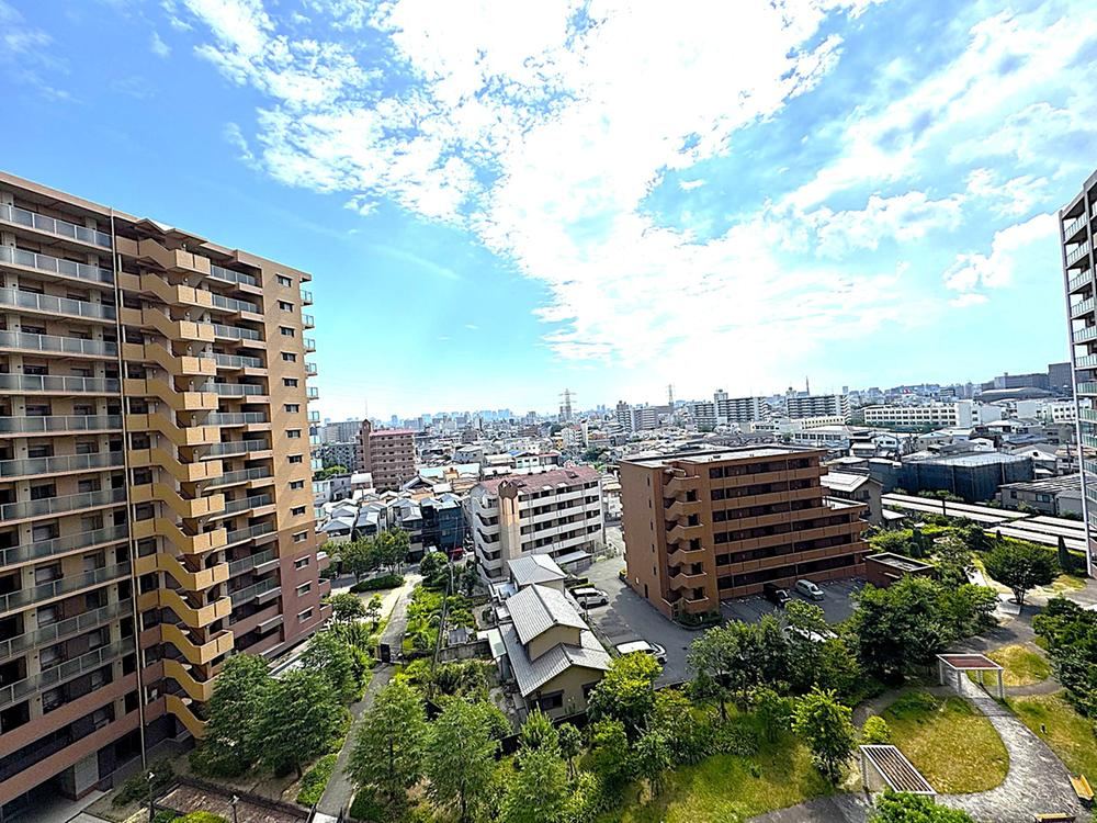 3LDK apartment in Higashiyodogawa Ward, Osaka - Photo 1