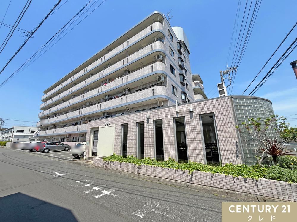 2LDK apartment in Tsurugashima, Saitama - Photo 1