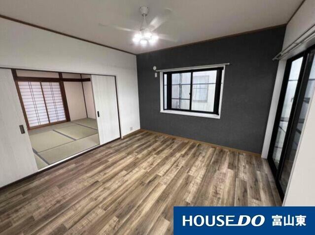 4LDK house in Toyama, Toyama - Photo 1