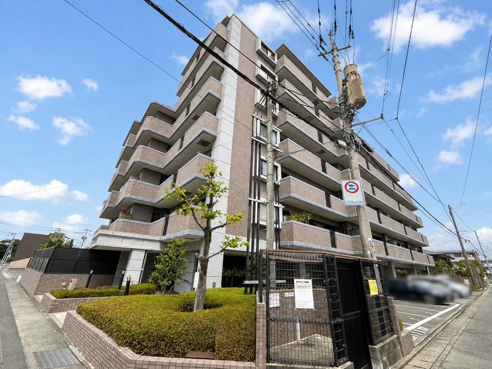 3LDK apartment in Kurume, Fukuoka - Photo 1
