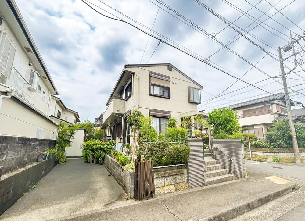 3LDK house in Ayase, Kanagawa - Photo 1