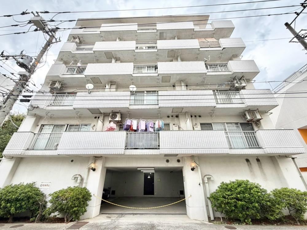 3DK apartment in Itabashi Ward, Tokyo - Photo 1