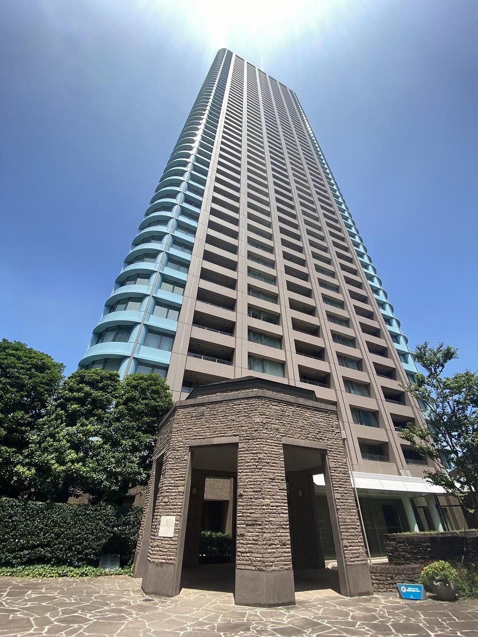 2LDK+S apartment in Chuo Ward, Tokyo - Photo 1