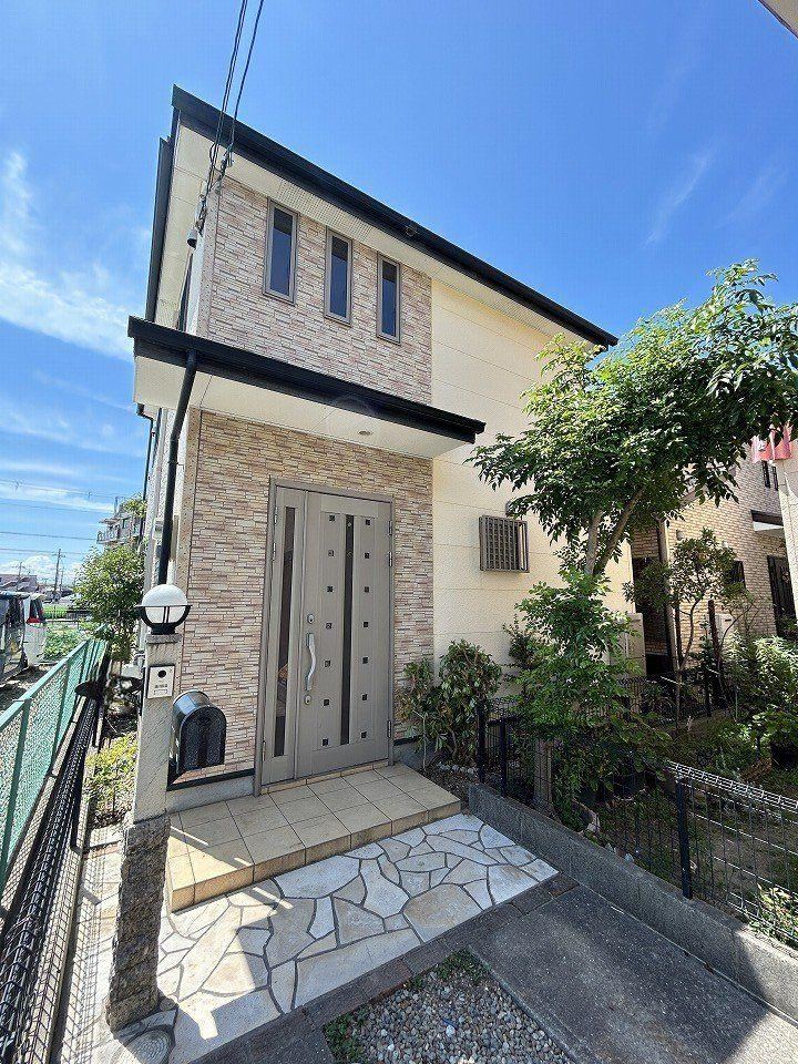 4LDK house in Itami, Hyogo - Photo 1