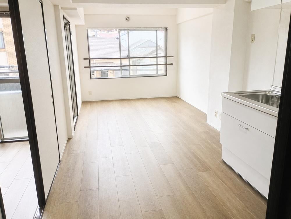 3DK apartment in Higashisumiyoshi Ward, Osaka - Photo 1