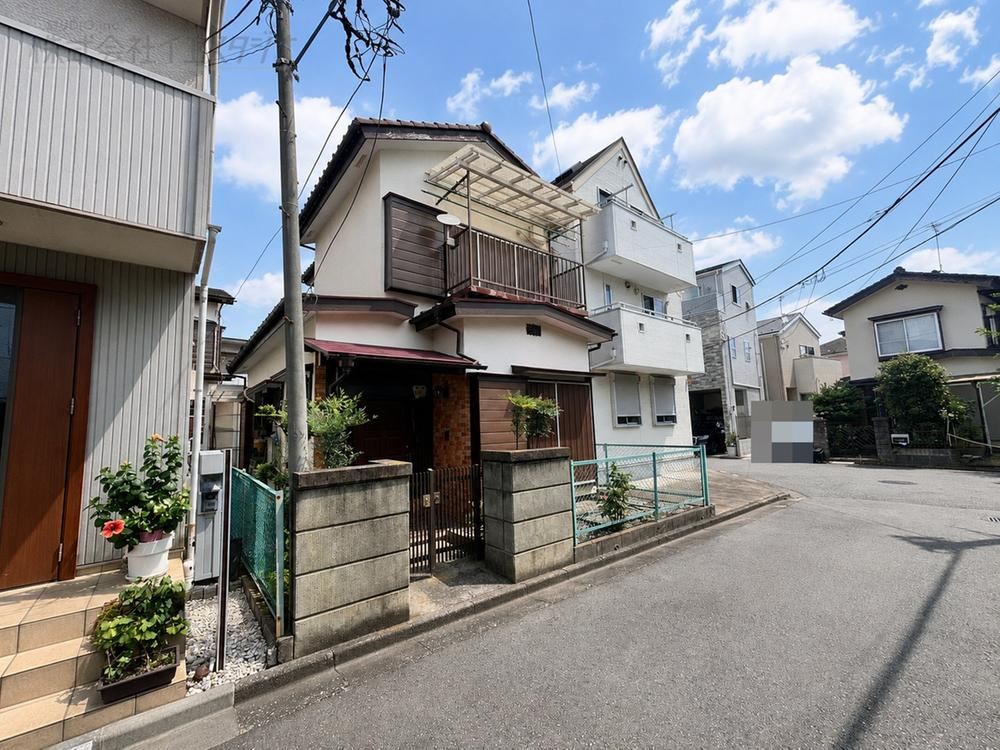 3DK house in Akishima, Tokyo - Photo 1